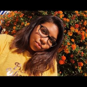 Meet your Posher, Leydy